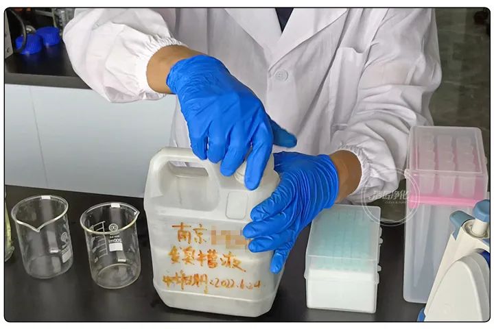 潔匠凈化·的凈工業(yè)除臭劑_切削液變質(zhì)、發(fā)臭，車間異味污染大，除臭劑該怎么選？