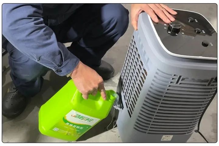 橡膠配件加工廠氣味難聞,傷害人體;廢氣除臭用Dejing的凈?!.jpg 橡膠配件加工廠氣味難聞,傷害人體;廢氣除臭用Dejing的凈?!.jpg